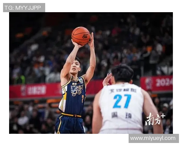 2020年CBA广东队对阵浙江队精彩比赛录像回顾与分析