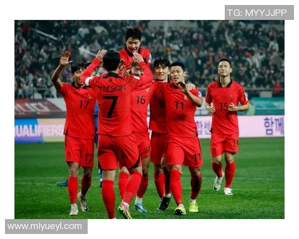 中国男足迎战韩国东亚杯决赛全力争胜展现实力与斗志