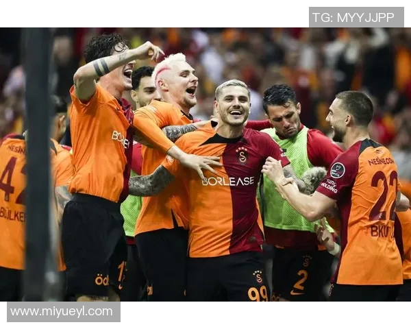 曼联主场迎战加拉塔萨雷决战欧冠小组赛激战正酣