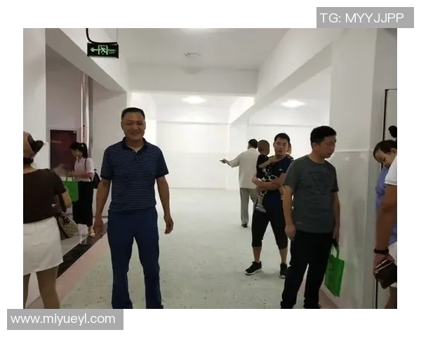 景菡一的成长之路与人生哲学探索：从梦想起航到现实追逐的心路历程