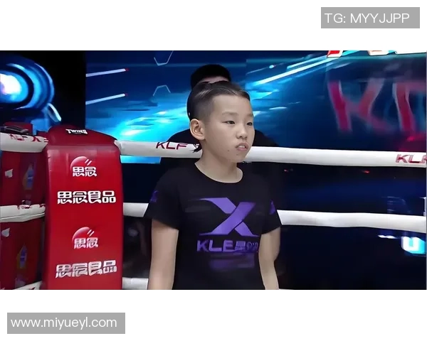 一龙与巴猜巅峰对决谁将成为搏击界的新王者