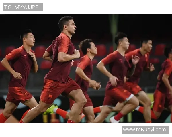 中国足球队迎战约旦队力争在友谊赛中展现实力与风采